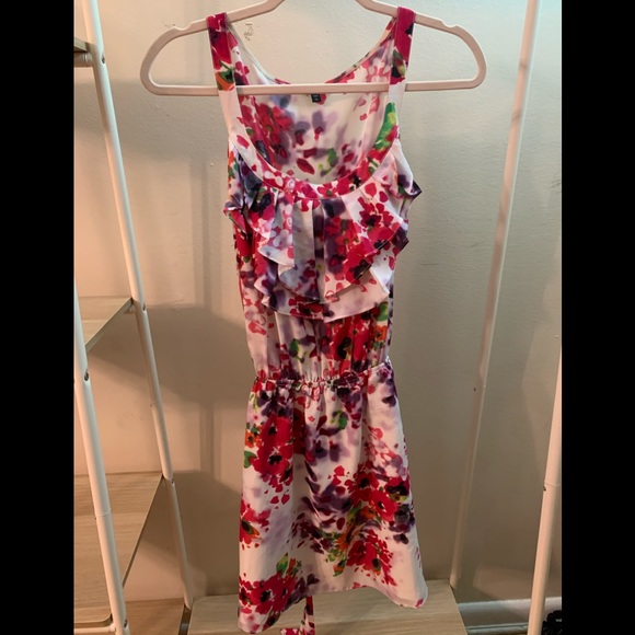 Express Dresses & Skirts - Express Sleeveless pink dress